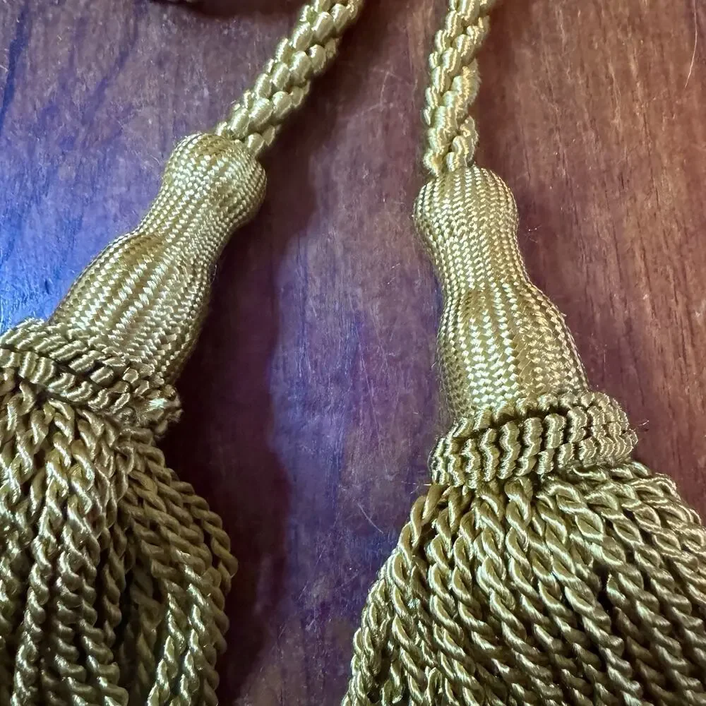 Cambridge Weighted Pew Rope 4 Ft Gold Braided Rope 5” Tassels Pair New